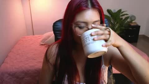 Tila Tequila online show from April 2026 06:08:01 AM