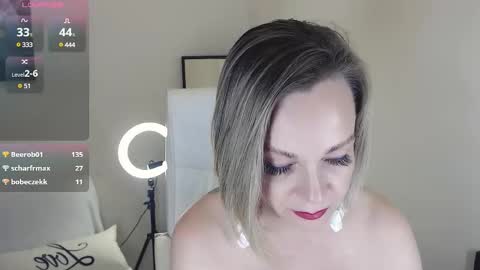 Snapshot of tilly_eliot chatting on March 2025 09:37:01 PM Tilly online show from March 2025 09:37:01 PM