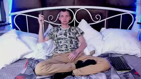 Tim online show from September 2025 10:25:02 PM