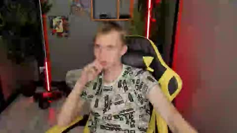 Snapshot of tim_blackk chatting on October 2025 09:03:02 PM Tim online show from October 2025 09:03:02 PM