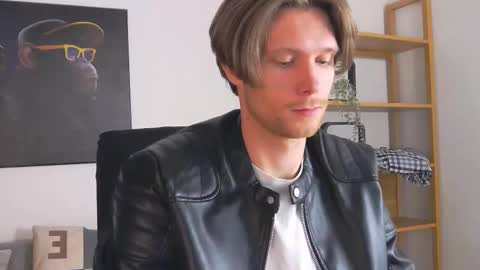 ask me online show from November 2025 06:10:02 PM