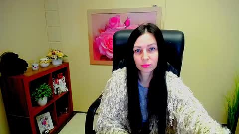 Luisa online show from February 2025 11:34:01 AM