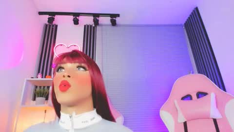 Hallie And Annie online show from November 2025 01:33:02 AM