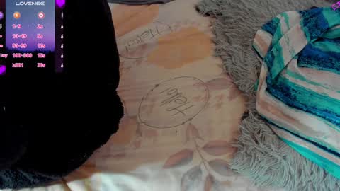 tina14vv online show from December 2024 04:17:01 PM