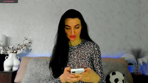 Tina online show from April 2026 11:26:01 AM