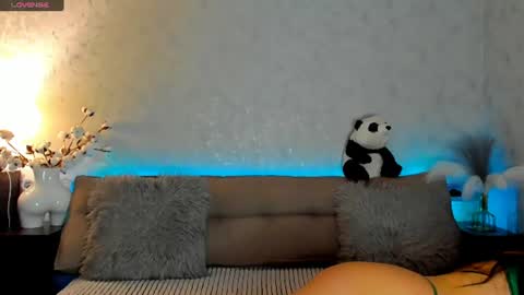 Snapshot of tina_mart chatting on June 2026 06:51:02 PM Tina online show from June 2026 06:51:02 PM