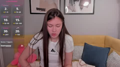 Tina  online show from March 2026 01:28:01 AM