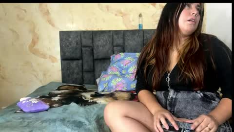 Snapshot of tina_russo chatting on April 2026 03:24:02 AM tina_russo online show from April 2026 03:24:02 AM