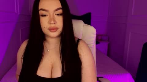 hi im curvy babyface girlie Tina online show from March 2026 08:07:01 AM