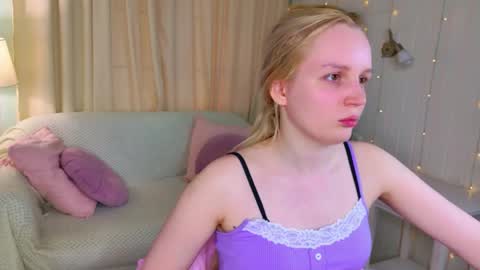 tinasiner online show from May 2026 03:50:02 PM