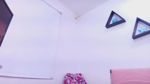 tinkerbell online show from September 2025 07:27:02 PM