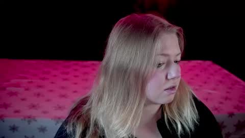 TinkerrBelll online show from December 2025 08:36:02 PM