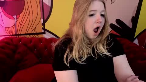 TinkerrBelll online show from July 2026 07:09:01 PM