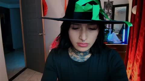 I AM BELLA  ----------- follow my  IG  TINNS 69 online show from October 2025 02:34:01 AM