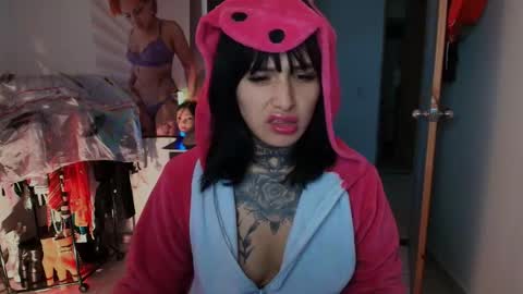 I AM BELLA  ----------- follow my  IG  TINNS 69 online show from February 2026 12:26:01 AM