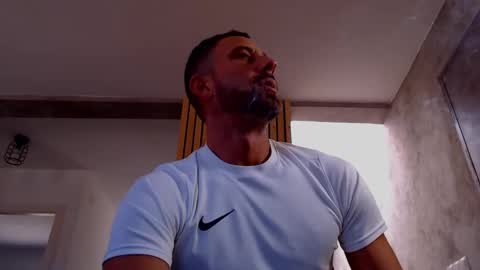 Snapshot of tinoclandestino chatting on February 2025 10:37:02 AM tinoclandestino online show from February 2025 10:37:02 AM