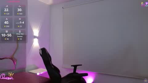 tiny_tay online show from February 2026 11:41:01 AM