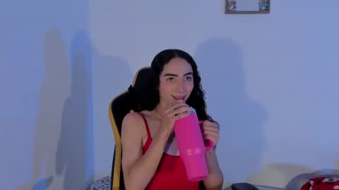 Snapshot of tiny_thomm chatting on June 2026 09:41:02 PM Thomm Independent Model online show from June 2026 09:41:02 PM