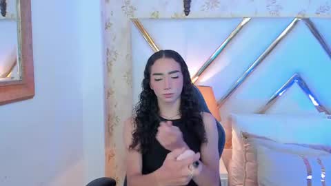 Snapshot of tiny_thomm chatting on July 2026 06:31:01 PM Thomm Independent Model online show from July 2026 06:31:01 PM