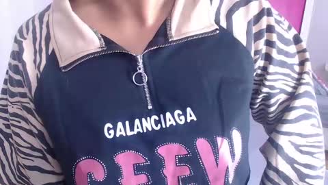 tiny_whore18 online show from September 2025 03:24:01 PM