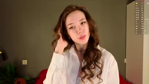 Snapshot of tinyanie chatting on March 2026 08:00:01 PM Annie online show from March 2026 08:00:01 PM