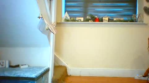 Snapshot of tinyasian911718 chatting on December 2024 01:06:02 PM Tinyasian911718 sweetinyasian instagram online show from December 2024 01:06:02 PM