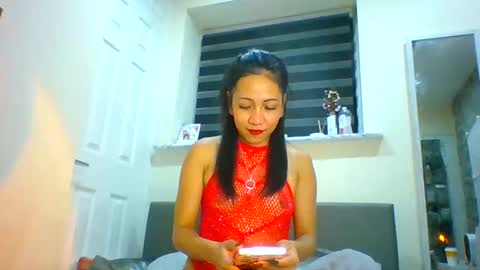 Snapshot of tinyasian911718 chatting on January 2025 08:02:01 PM Tinyasian911718 sweetinyasian instagram online show from January 2025 08:02:01 PM