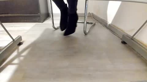 Anna online show from February 2026 03:14:02 AM