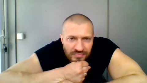 titan_heart online show from June 2026 07:29:02 AM