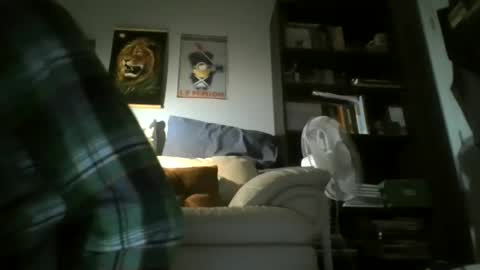 titlovercums online show from May 2026 07:57:02 AM