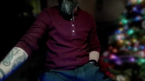 Snapshot of tj_the_man chatting on December 2025 06:43:02 AM TJ online show from December 2025 06:43:02 AM