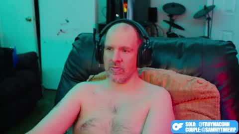 TK Maconn online show from January 2026 12:21:01 PM