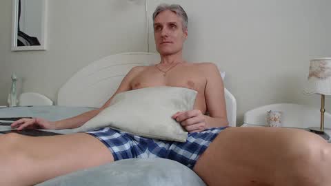 Snapshot of toffmen chatting on February 2025 07:34:01 AM Daniel Bisexual uncut 20cm online show from February 2025 07:34:01 AM