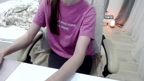 Snapshot of token___ chatting on September 2025 06:40:02 PM Arina online show from September 2025 06:40:02 PM