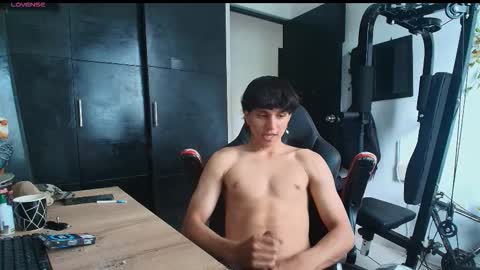 Snapshot of tokio2005 chatting on December 2025 01:28:02 PM tokio2005 online show from December 2025 01:28:02 PM