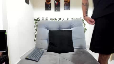 Snapshot of tokio_master chatting on October 2025 03:51:02 AM Tokyo Master online show from October 2025 03:51:02 AM