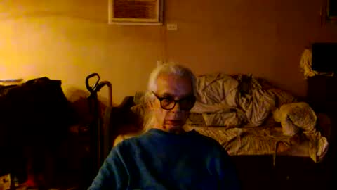 tom112292014 online show from December 2025 02:16:02 AM