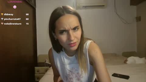 Snapshot of tom316972 chatting on April 2026 01:53:01 AM Flor online show from April 2026 01:53:01 AM