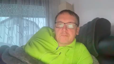 Tom online show from February 2026 04:32:01 PM