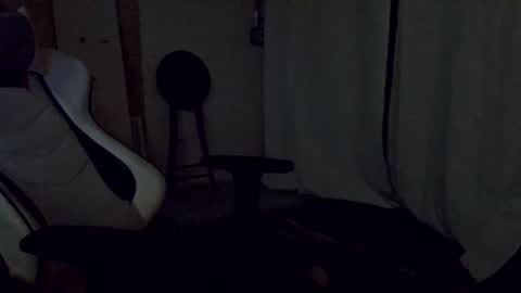 Tom online show from November 2025 10:06:02 AM