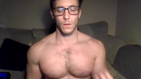 tom90ukx online show from December 2024 05:33:01 PM