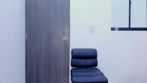 Snapshot of tom_affleck chatting on March 2026 01:54:02 AM tom_affleck online show from March 2026 01:54:02 AM