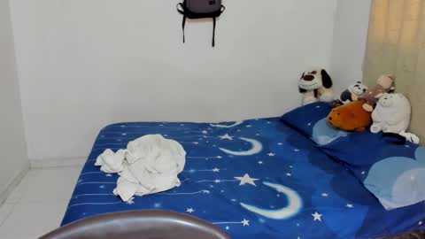 Tom Blue online show from October 2025 03:24:02 PM