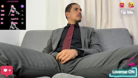 Snapshot of tom_blunt96 chatting on February 2026 11:28:02 AM TOM online show from February 2026 11:28:02 AM