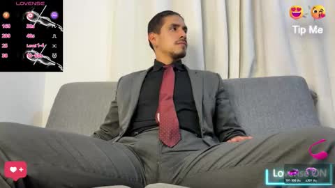 Snapshot of tom_blunt96 chatting on February 2026 10:05:02 AM TOM online show from February 2026 10:05:02 AM