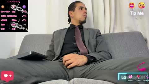 Snapshot of tom_blunt96 chatting on February 2026 08:35:02 AM TOM online show from February 2026 08:35:02 AM