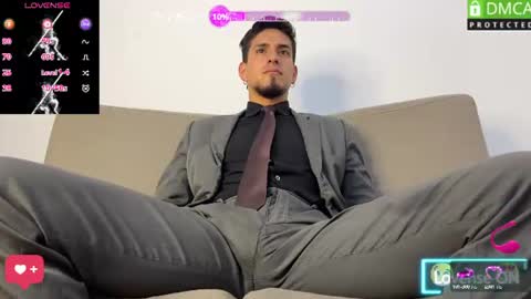 Snapshot of tom_blunt96 chatting on June 2026 12:50:02 PM TOM online show from June 2026 12:50:02 PM