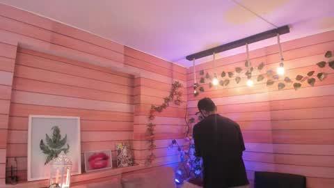 Master of pleasure online show from February 2025 06:26:02 PM