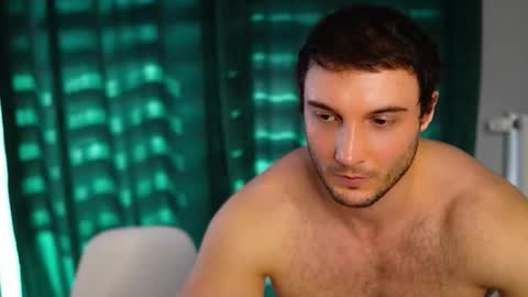 Tom online show from March 2026 08:20:02 AM