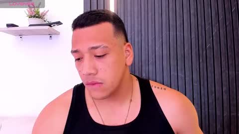 Tom muscle1 online show from November 2025 12:05:02 PM